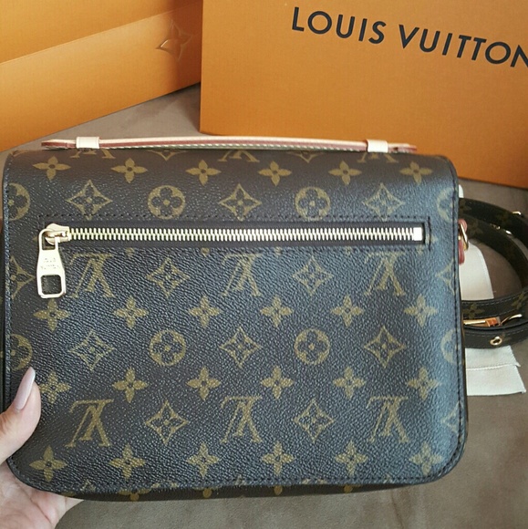 Brand new Authentic Louis vuitton pochette metis - Picture 4 of 6